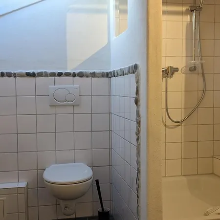 Edler Altbau, 2,80m Breites Doppelbett شقة