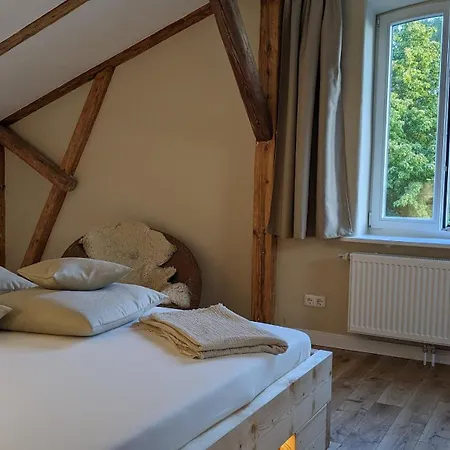 شقة Edler Altbau, 2,80m Breites Doppelbett