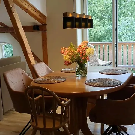 Edler Altbau, 2,80m Breites Doppelbett شقة Grube